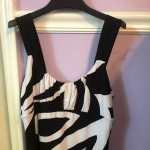 Dressy, blk/wht tank for career or night out